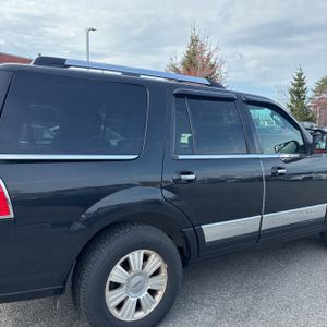 LINCOLN NAVIGATOR BASE - 9