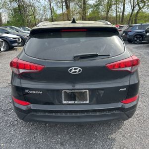 HYUNDAI TUCSON SE PLUS - 7