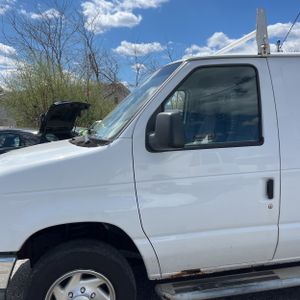 FORD E-SERIES E-250 - 2