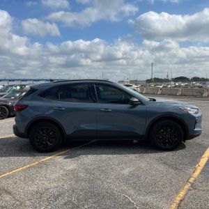 FORD ESCAPE ACTIVE - 10