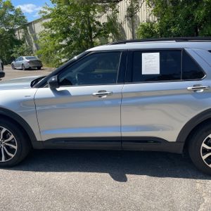 FORD EXPLORER ST-LINE - 4