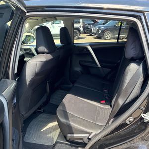 صورة مصغرة 34 لـ 2014 Toyota RAV4 LE