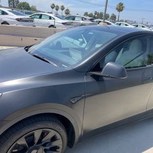 TESLA MODEL Y LONG RANGE - 2