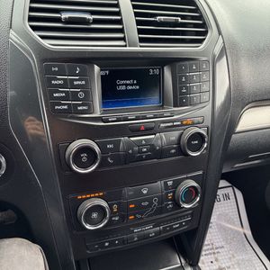 صورة مصغرة 37 لـ 2019 FORD EXPLORER XLT