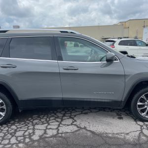 2019 JEEP CHEROKEE LATITUDE PLUS — миниатюра 11