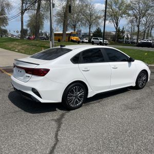 KIA FORTE GT-LINE - 8