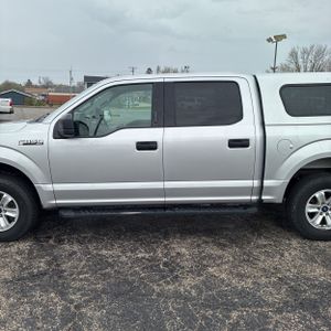 FORD F-150 XLT - 4