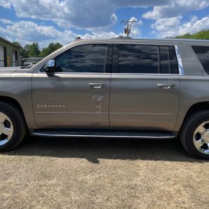 CHEVROLET SUBURBAN PREMIER - 4