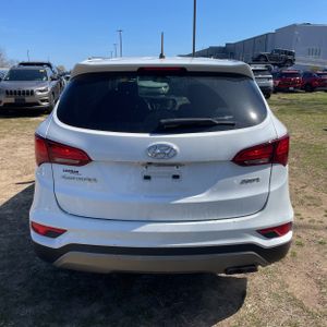 HYUNDAI SANTA FE - 7