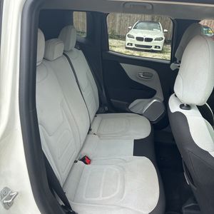 2019 JEEP RENEGADE LATITUDE — миниатюра 35