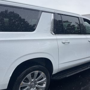 CHEVROLET SUBURBAN PREMIER - 9