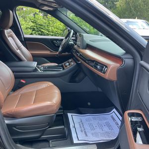 2022 Lincoln AVIATOR RESERVE — миниатюра 32