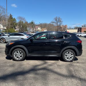 HYUNDAI TUCSON SE - 3