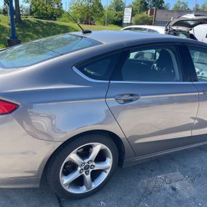 FORD FUSION SE - 9