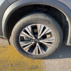 صورة مصغرة 17 لـ 2023 Nissan ROGUE SV