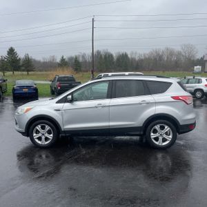 FORD ESCAPE SE - 3