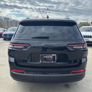 JEEP GRAND CHEROKEE L ALTITUDE X - 7