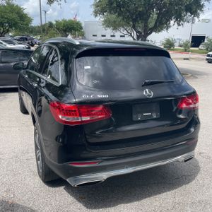 MERCEDES-BENZ GLC - 4