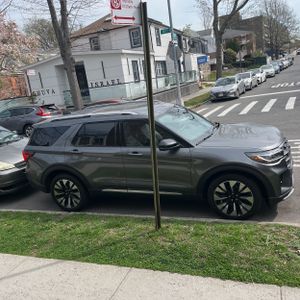 FORD EXPLORER PLATINUM - 9