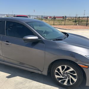 2018 Honda CIVIC EX — миниатюра 13