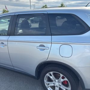 صورة 6 لـ 2015 Mitsubishi OUTLANDER SE
