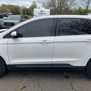 FORD EDGE SEL - 4