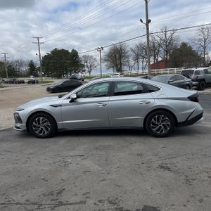 HYUNDAI SONATA HYBRID BLUE - 3