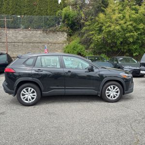 TOYOTA COROLLA CROSS - 10