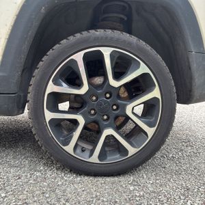 2018 JEEP COMPASS LIMITED — миниатюра 18
