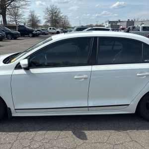 VOLKSWAGEN JETTA 1.8T SEL - 4