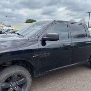 Ram 1500 ST - 2