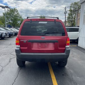 FORD ESCAPE XLT - 7
