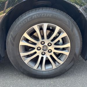 2020 Toyota SIENNA XLE 8-PASSENGER 缩略图 20