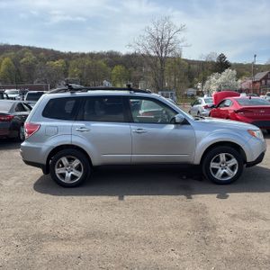 SUBARU FORESTER 2.5X PREMIUM - 10