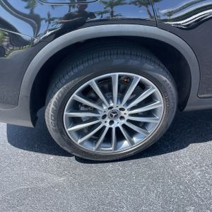 2019 Mercedes-BENZ GLC — миниатюра 19