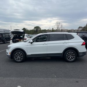 VOLKSWAGEN TIGUAN SE 4MOTION - 3