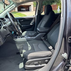 2016 Chevrolet TRAVERSE LT — миниатюра 32