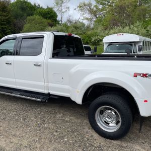 FORD F-350 SUPER DUTY LARIAT - 6
