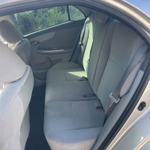 2010 Toyota COROLLA LE — миниатюра 34