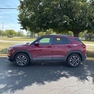 2024 Chevrolet TRAILBLAZER LT photo 3