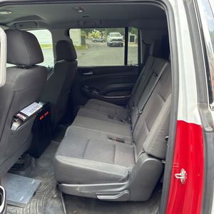 2016 Chevrolet SUBURBAN LS thumbnail 33
