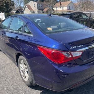 HYUNDAI SONATA GLS - 6