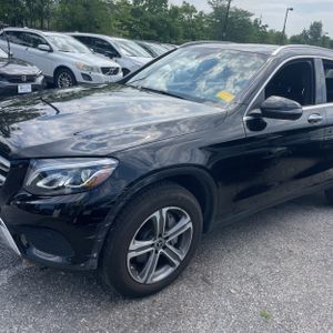 2019 Mercedes-BENZ GLC photo 2
