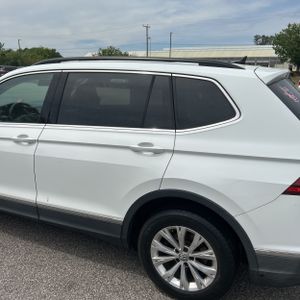 VOLKSWAGEN TIGUAN 2.0T SE 4MOTION - 5