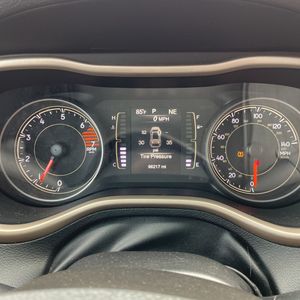 2017 JEEP CHEROKEE LATITUDE — миниатюра 38