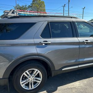 2023 FORD EXPLORER XLT 照片 9