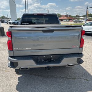 2019 Chevrolet SILVERADO 1500 RST — фото 7