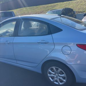 HYUNDAI ACCENT - 6