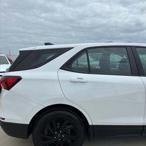 CHEVROLET EQUINOX LS - 8