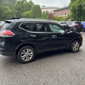 2015 Nissan ROGUE SV 照片 10